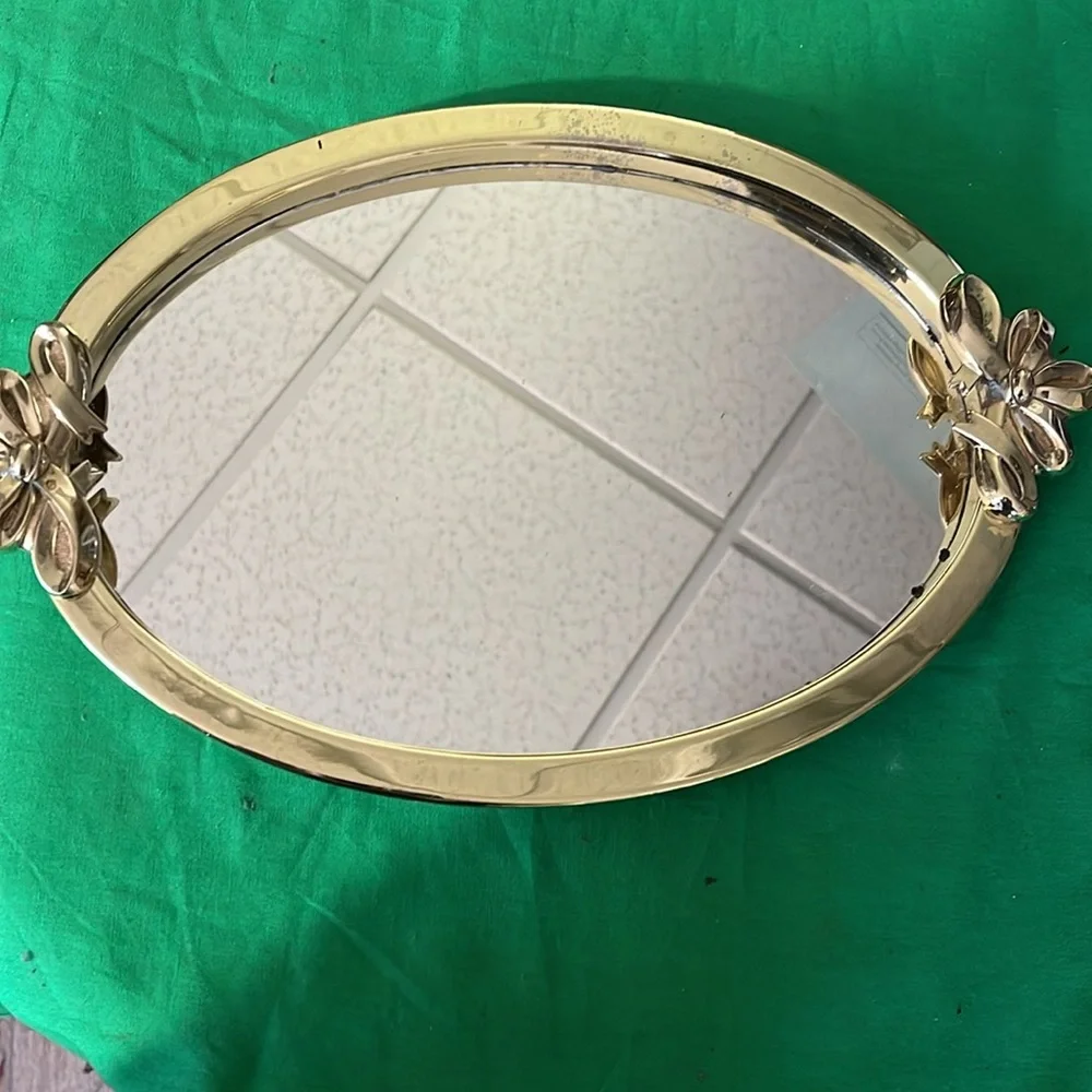 Elegant Gold Oval Wall Mirror